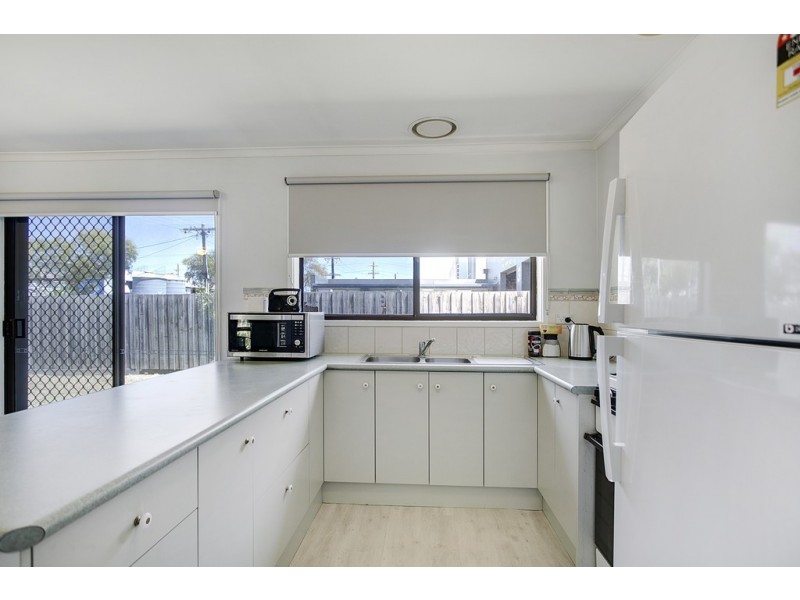 1/5 Normanby Street, Cranbourne VIC 3977