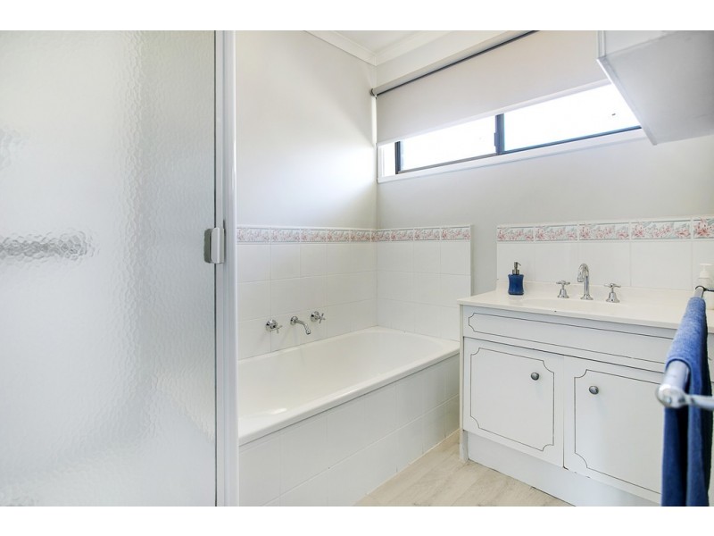 1/5 Normanby Street, Cranbourne VIC 3977