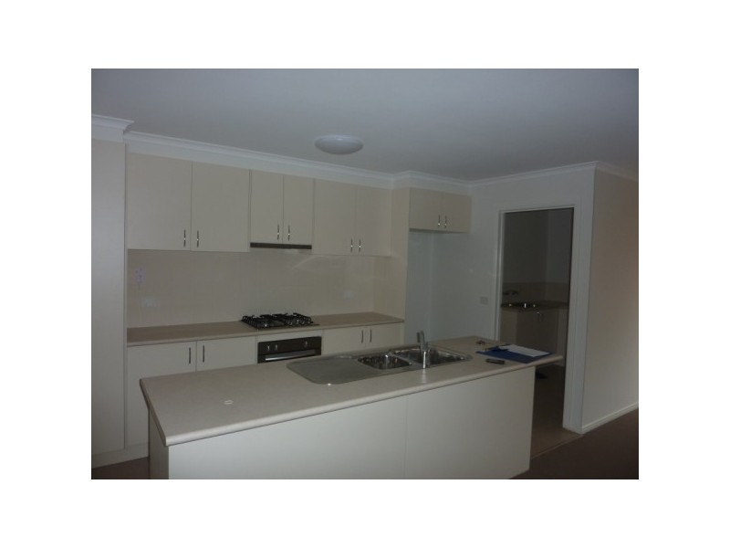 8/3 Elisa Place, Hastings VIC 3915