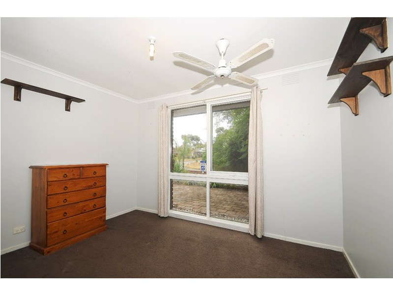 18 Lyrebird Drive, Carrum Downs VIC 3201