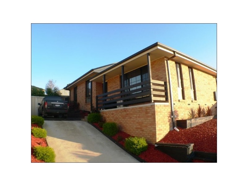 3 Luca Court, Pakenham VIC 3810