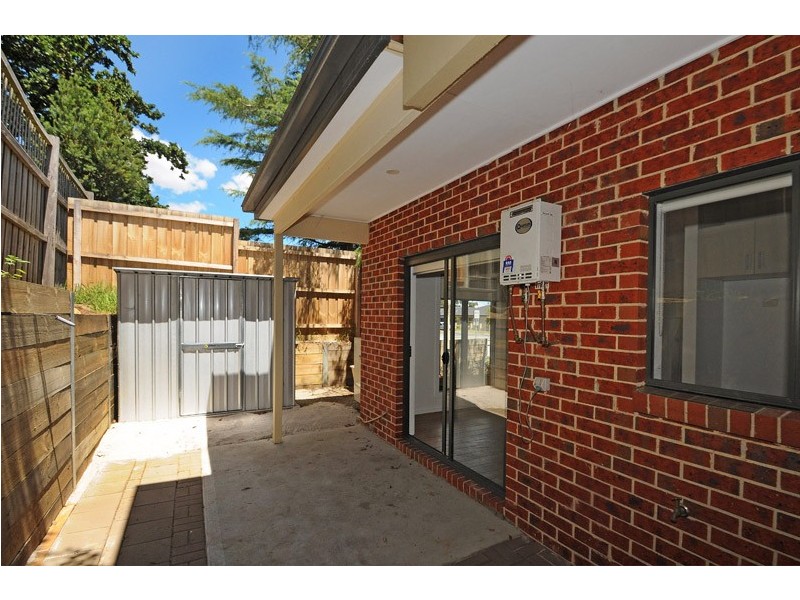 2/27 Brunnings Road, Carrum Downs VIC 3201