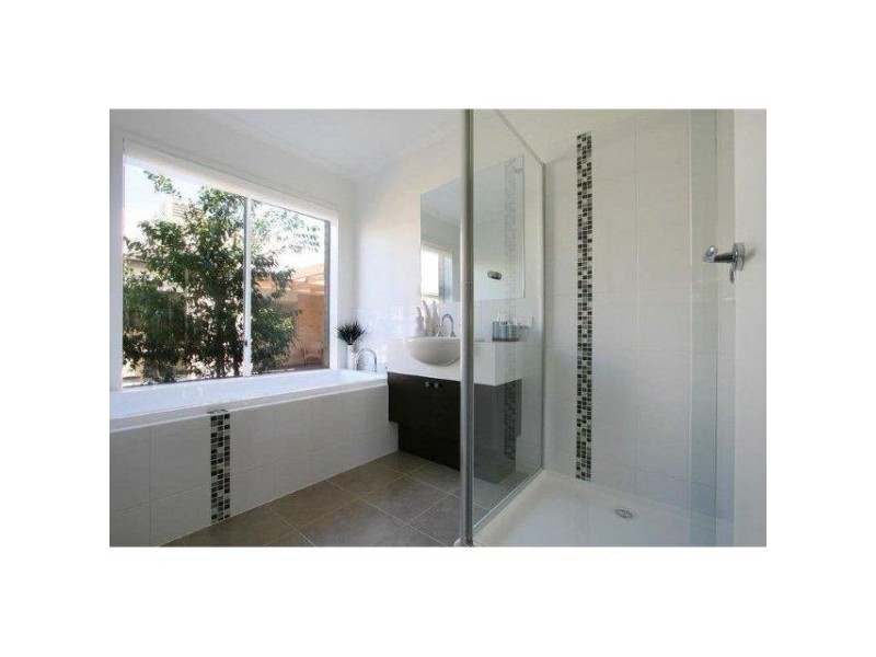 15  Reidel Avenue, Pakenham VIC 3810