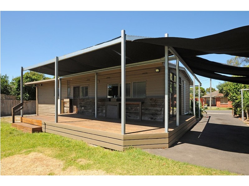 15 Belvedere Road, Seaford VIC 3198