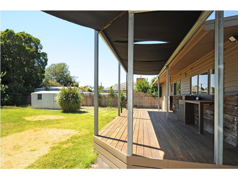 15 Belvedere Road, Seaford VIC 3198