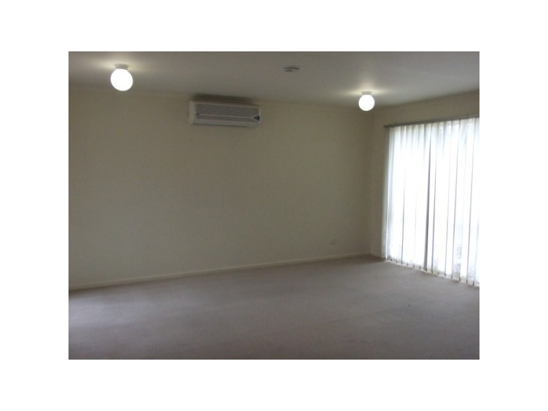 25 Pardalote Avenue, Carrum Downs VIC 3201