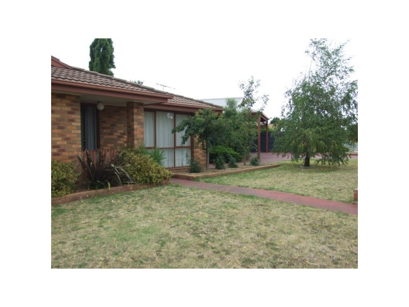 25 Pardalote Avenue, Carrum Downs VIC 3201