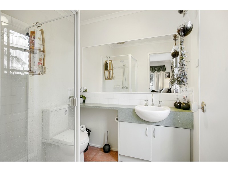 9 Gum Nut Drive, Langwarrin VIC 3910