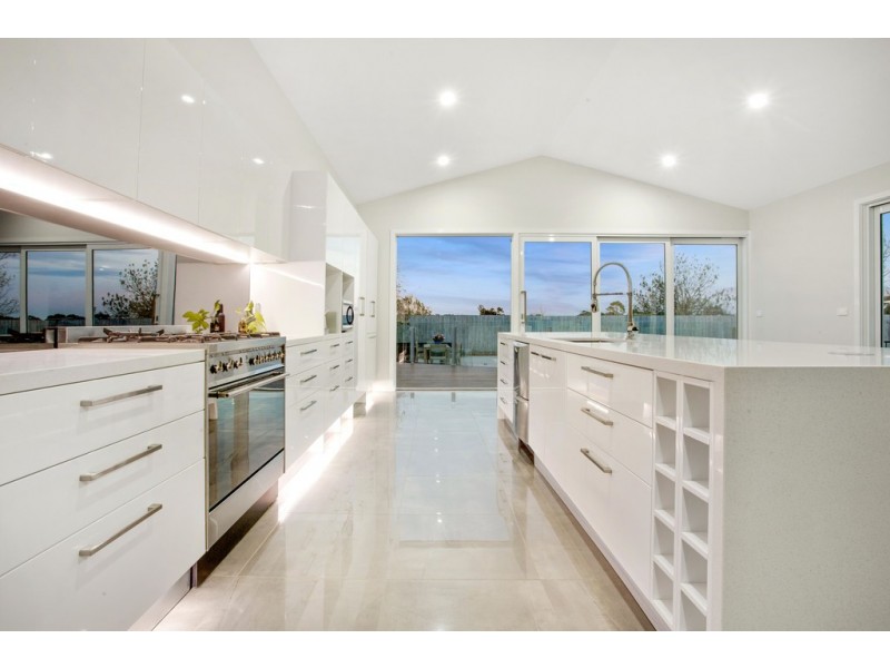 182 Eramosa Road East, Somerville VIC 3912