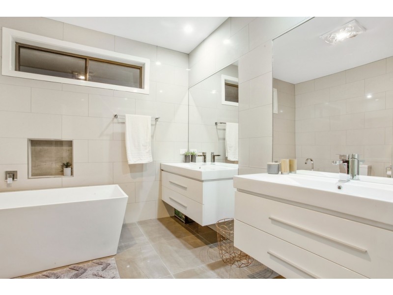 182 Eramosa Road East, Somerville VIC 3912