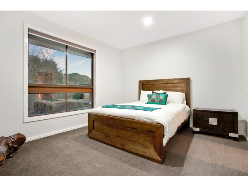 182 Eramosa Road East, Somerville VIC 3912