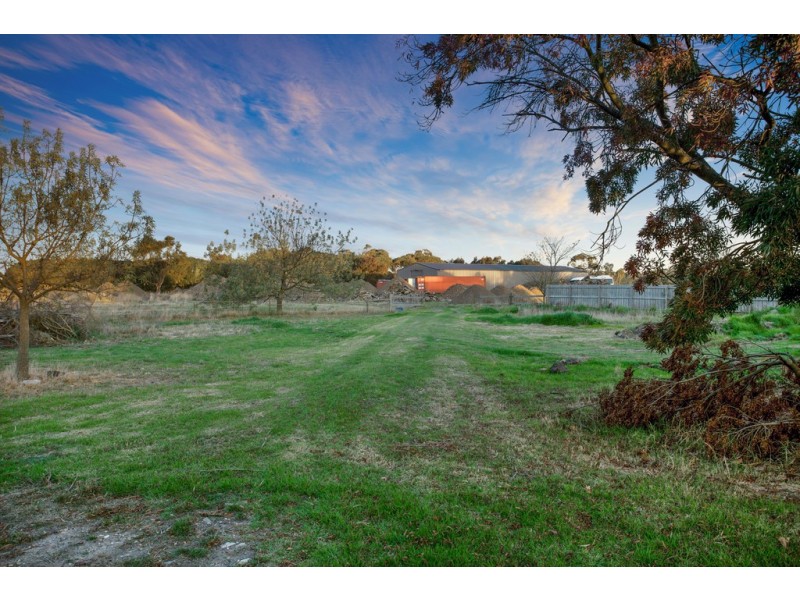 182 Eramosa Road East, Somerville VIC 3912