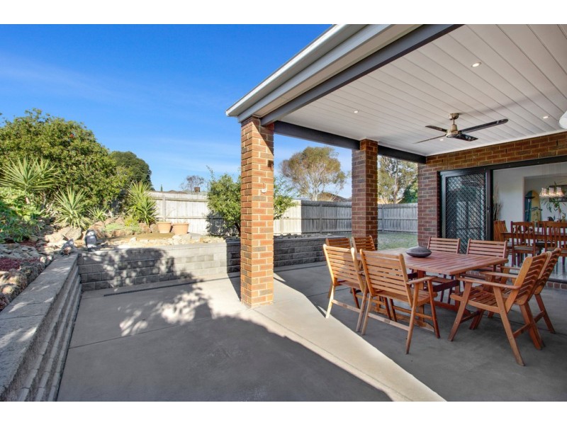 65 Clifton Park Drive, Carrum Downs VIC 3201