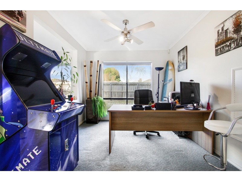 65 Clifton Park Drive, Carrum Downs VIC 3201