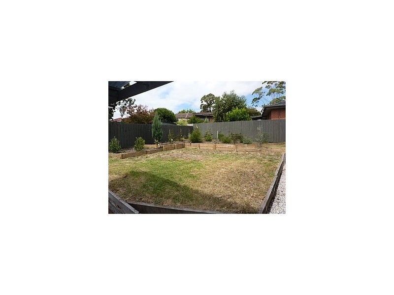 10 Hayden Avenue, Frankston VIC 3199
