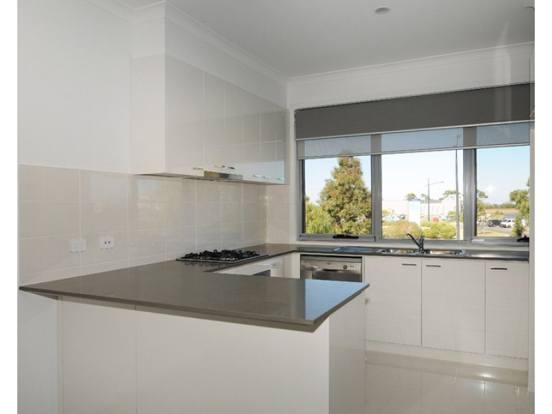 4 Topal Drive, Officer VIC 3809