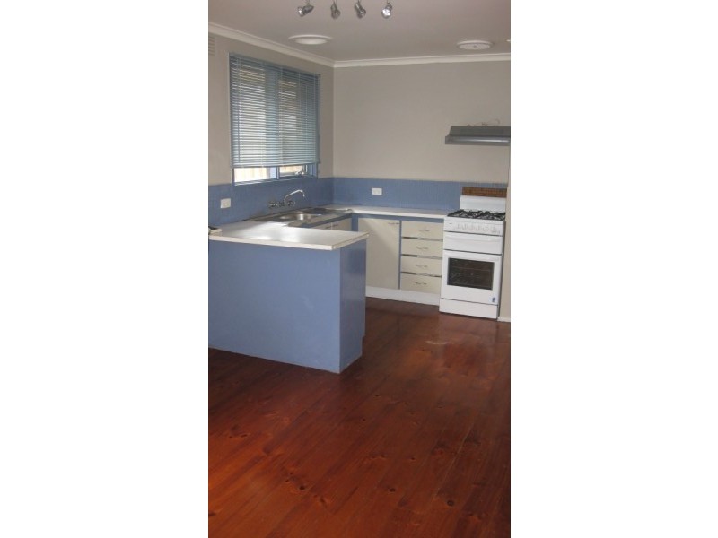 8 Ikara Street, Mornington VIC 3931