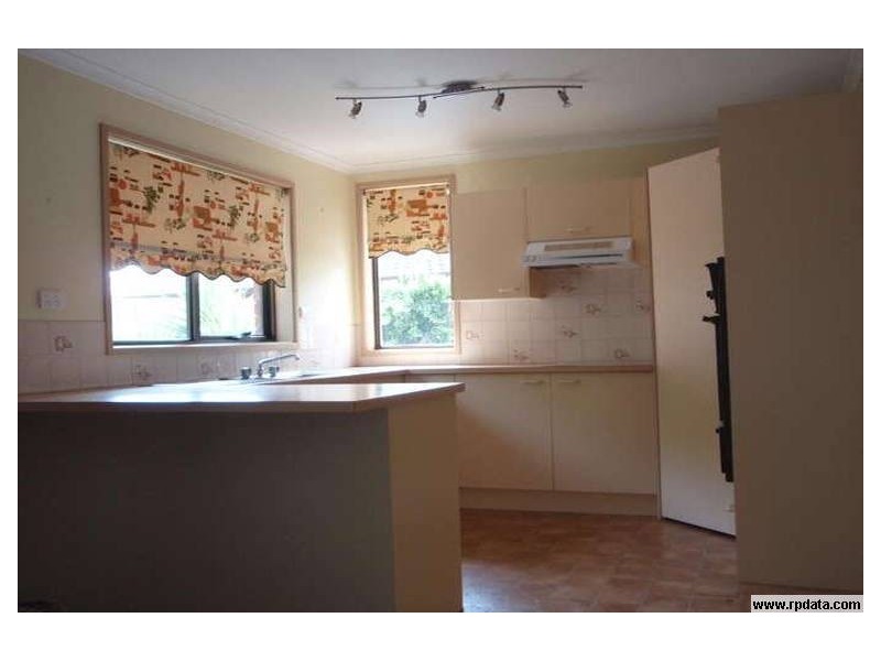 16 Vera Street, Frankston VIC 3199