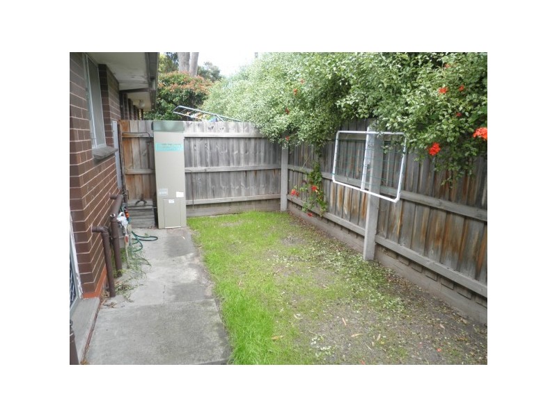 2/29 Gairloch Drive, Frankston VIC 3199