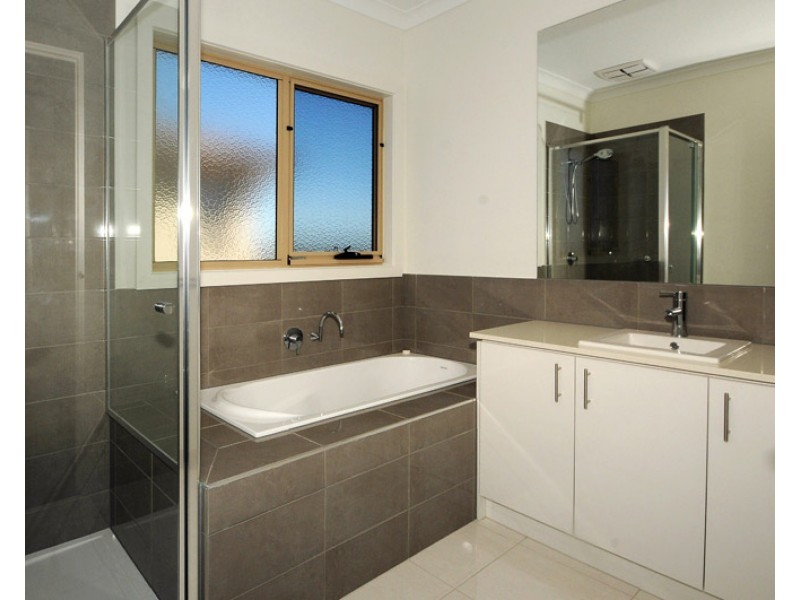 11 Mercury Court, Carrum Downs VIC 3201