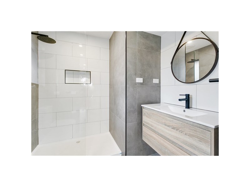 13 Joseph Banks Crescent, Endeavour Hills VIC 3802