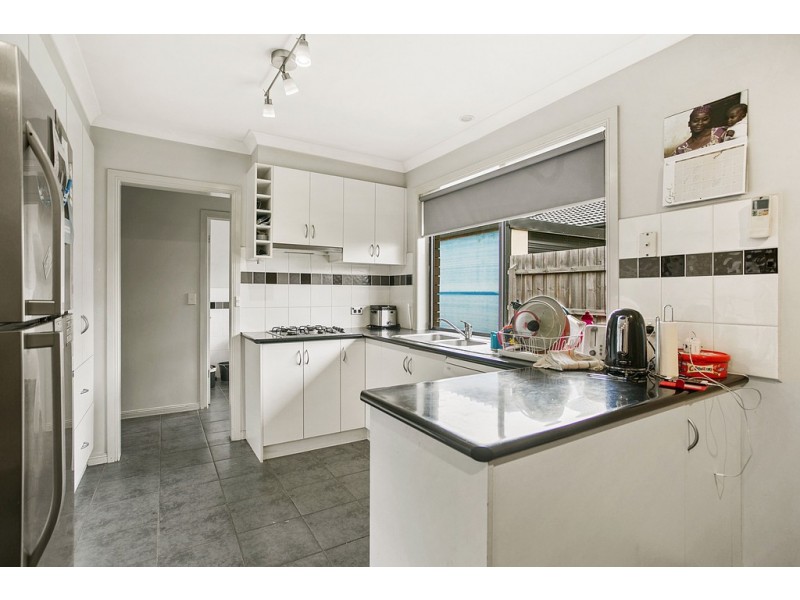 1/6 Fairfield Street, Cranbourne VIC 3977