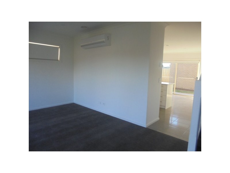 1/23 Brunnings Road, Carrum Downs VIC 3201