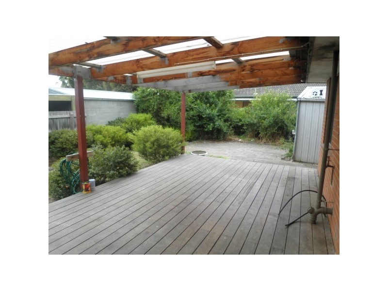 2 Taketa Crescent, Frankston VIC 3199