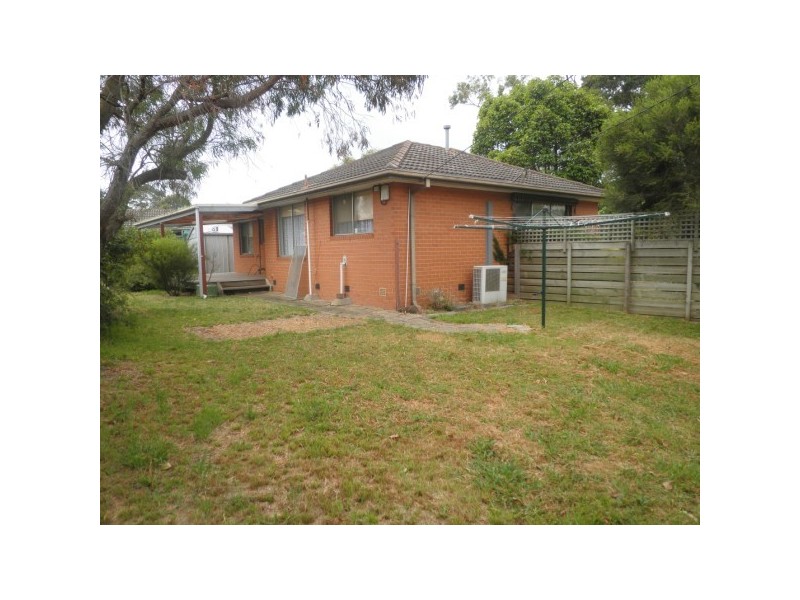 2 Taketa Crescent, Frankston VIC 3199