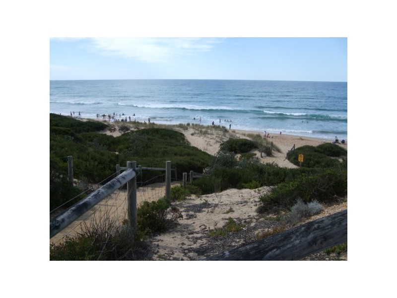 58 White Crescent, Loch Sport VIC 3851