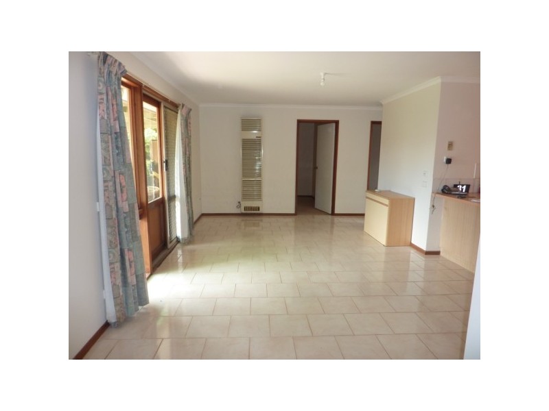 31 Parkdale Drive, Carrum Downs VIC 3201