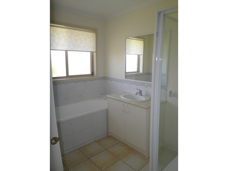 24/79 Greenwood Drive, Carrum Downs VIC 3201