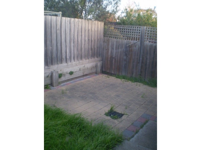 1/12 Screen Street, Frankston VIC 3199