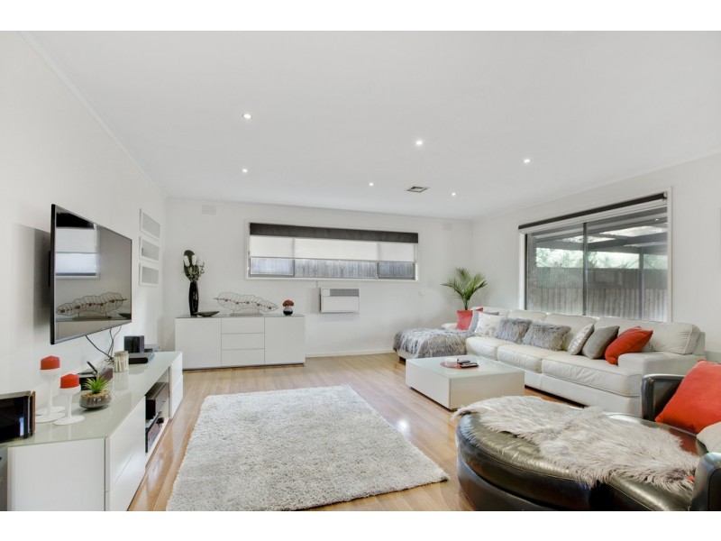 8 Eliza Court, Seaford VIC 3198