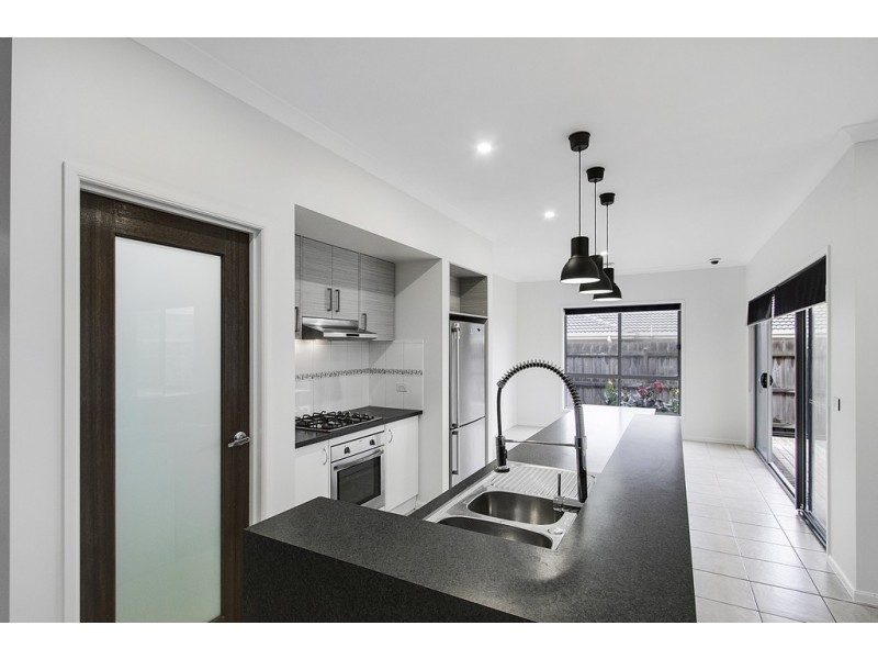 5 Meredith Close, Narre Warren South VIC 3805