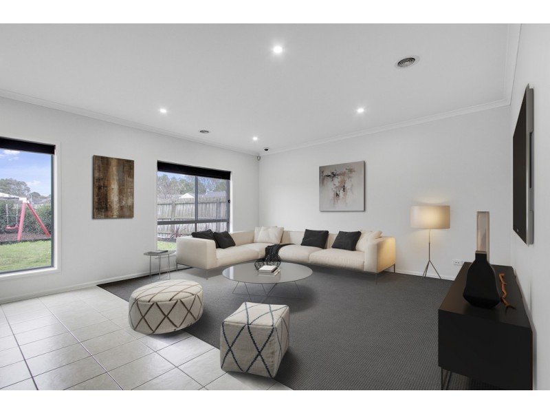 5 Meredith Close, Narre Warren South VIC 3805