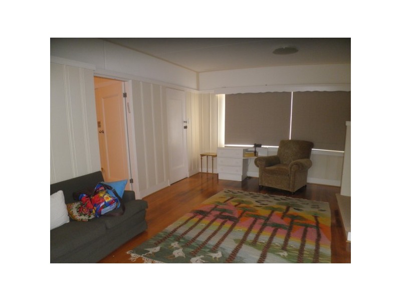 8 Palm Court, Frankston VIC 3199