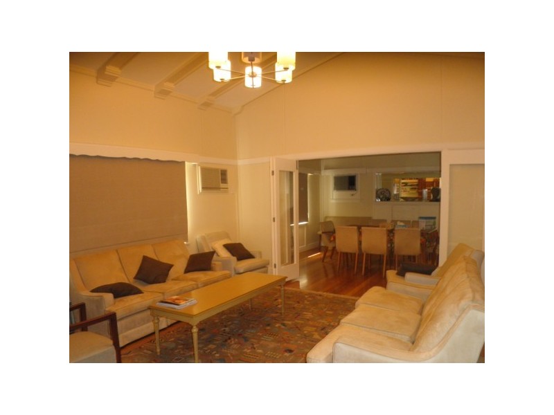 8 Palm Court, Frankston VIC 3199