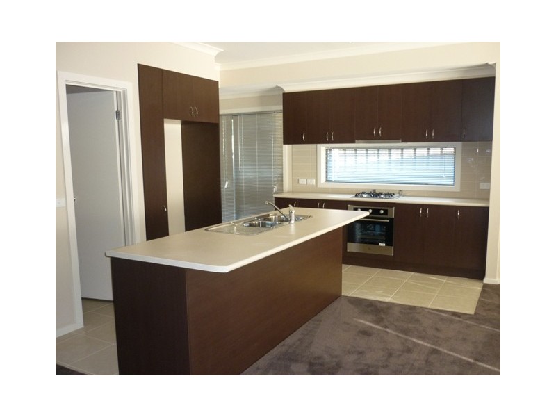 2/36 McComb Boulevard, Frankston South VIC 3199