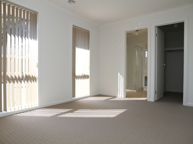 3,3a Peddle Street, Bittern VIC 3918