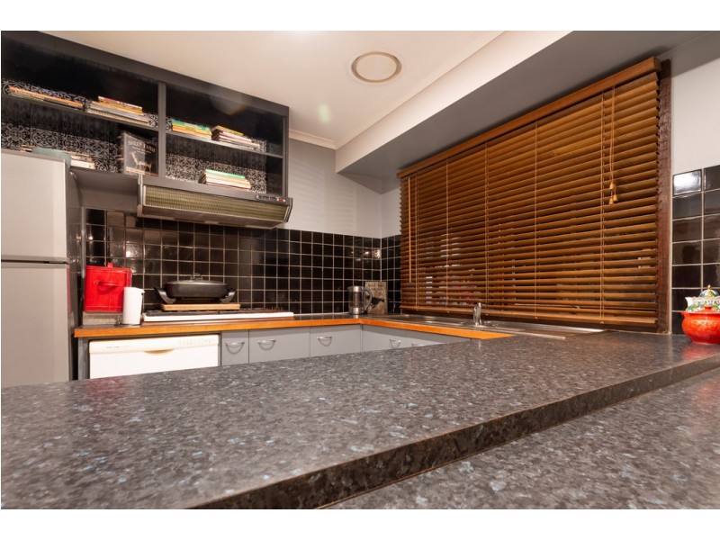 8 Grebe Court, Carrum Downs VIC 3201