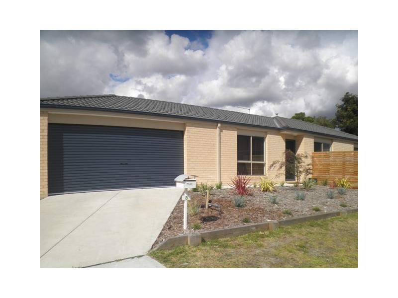 8 Birdrock Court, Carrum Downs VIC 3201