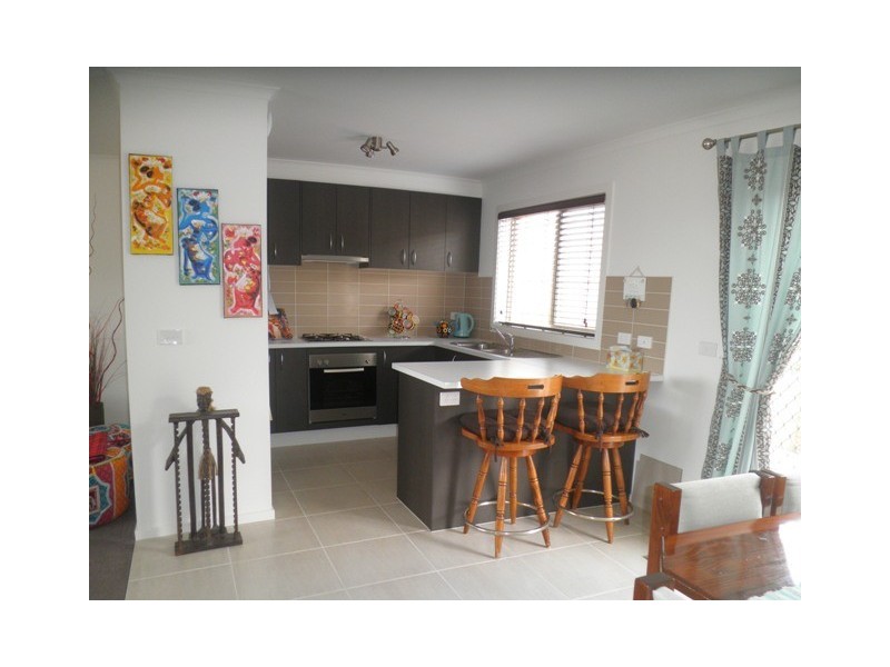 8 Birdrock Court, Carrum Downs VIC 3201