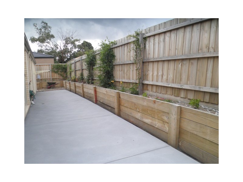 8 Birdrock Court, Carrum Downs VIC 3201