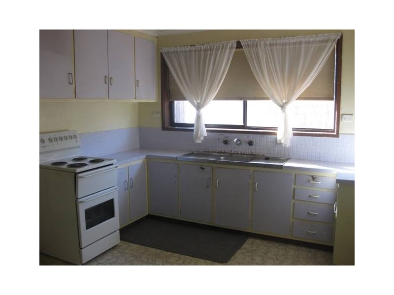 9 Hood Street, Frankston VIC 3199