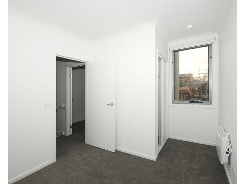 13 Zara Court, Officer VIC 3809