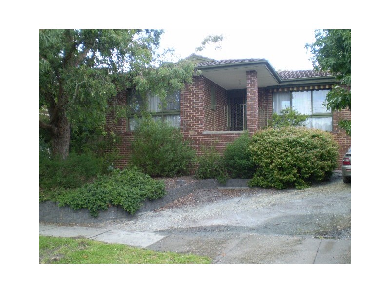 24 Coprosma Avenue, Frankston VIC 3199