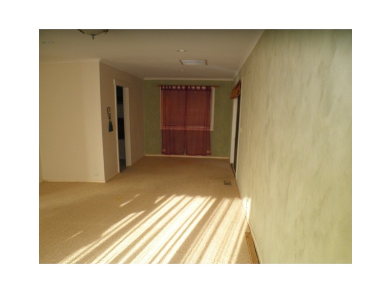 64  Washington Drive, Frankston VIC 3199