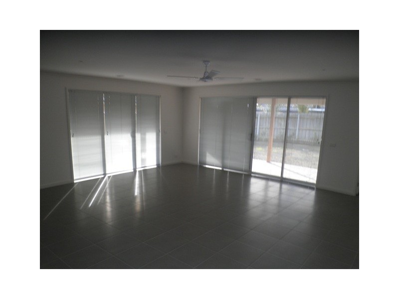 19 Sanoma Drive, Skye VIC 3977