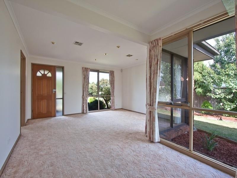 79 Sandfield Drive, Carrum Downs VIC 3201